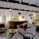 Annie\'S Corner House